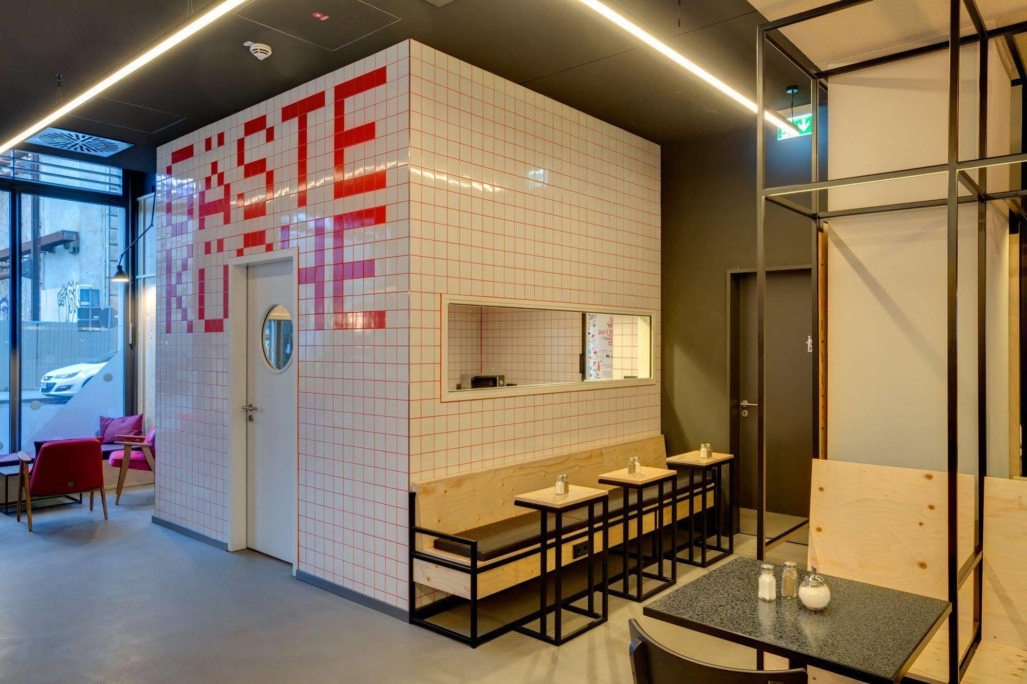 Meininger Hotel Leipzig Hauptbahnhof Εξωτερικό φωτογραφία